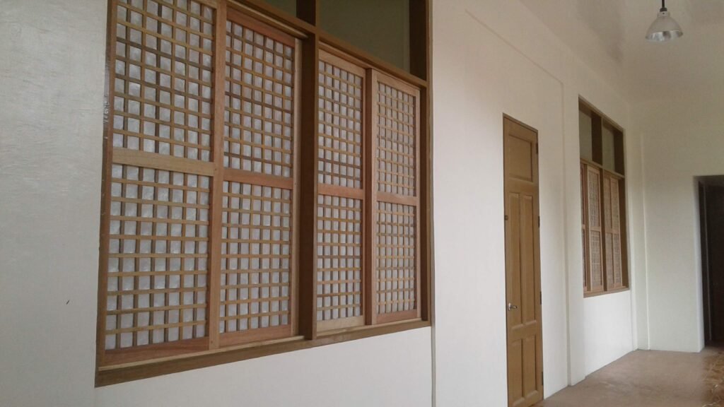 Capiz Windows